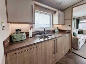 Photo 14- click for photo gallery